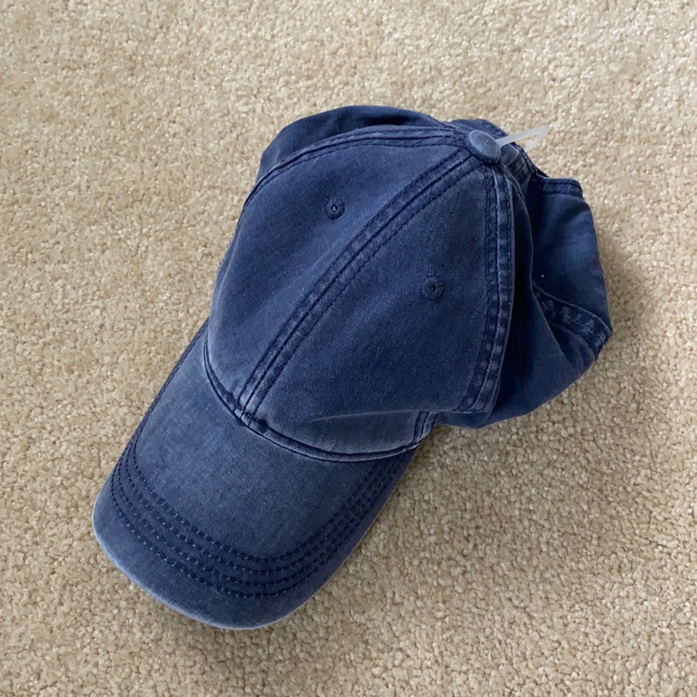 GAP women’s hat